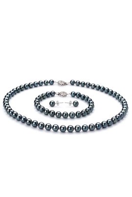 Japanese-set-of-black-Akoya-pearls