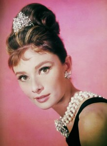 audrey hepburn wearing pearls